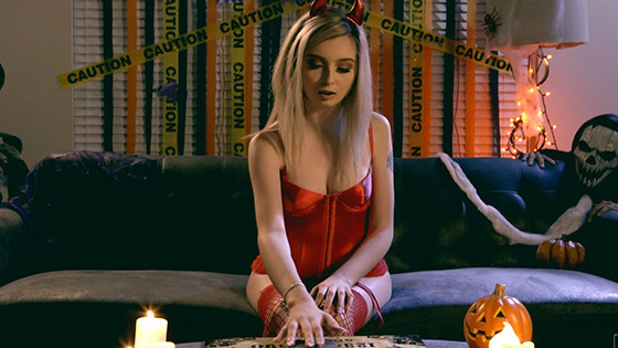 [NubileFilms] Lexi Lore (Sexy Little Devil / 10.23.2018)
