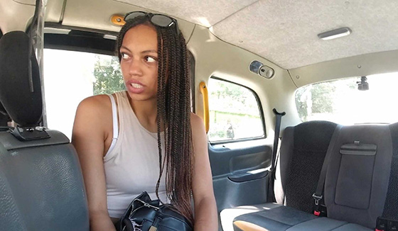 [SexInTaxi] Dhalia Janeiro (She forgot money at home / 08.19.2021)