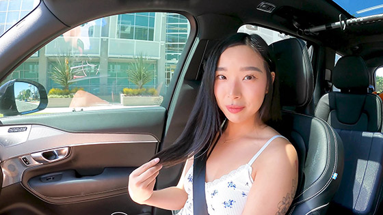 [BangRealTeens] Elle Lee (Asian Elie Lee Shows Pussy In Public And Craves More Cock In Hotel Room / 10.10.2022)