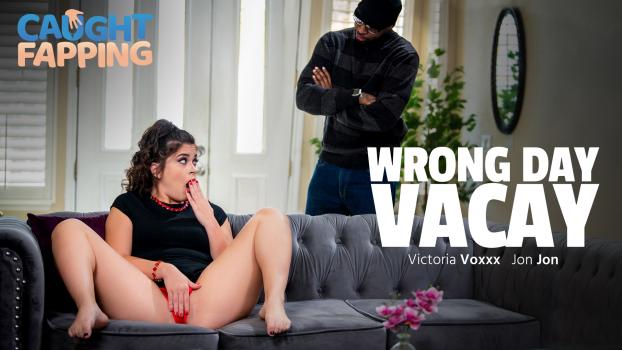 [CaughtFapping] Victoria Voxxx (Caught Fapping Wrong Day Vacay / 12.15.2024)