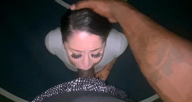 [KingBBC] Yvonna Carlo (Outdoor night blowjob / 04.23.2025)