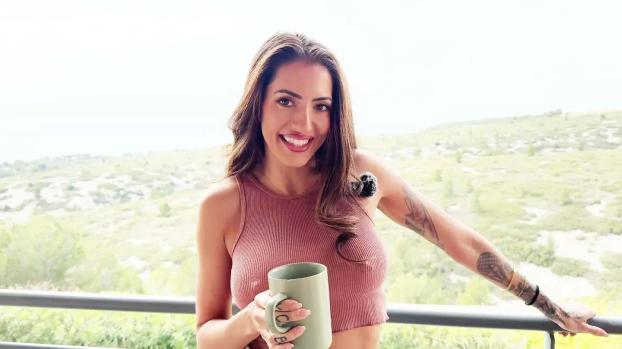 [JacquieEtMichelTV] Coco (38 years old, exquisite naughty girl! / 05.22.2025)