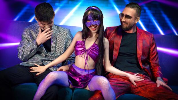 [FamilyStrokes] Ronnie Violet (“Daddy, I’ll Do Anything…” Spitroasting My Dirty Stripper Stepdaughter! / 11.14.2025)